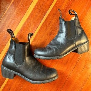 RE LIST - Blundstone Chelsea boot, black size US8